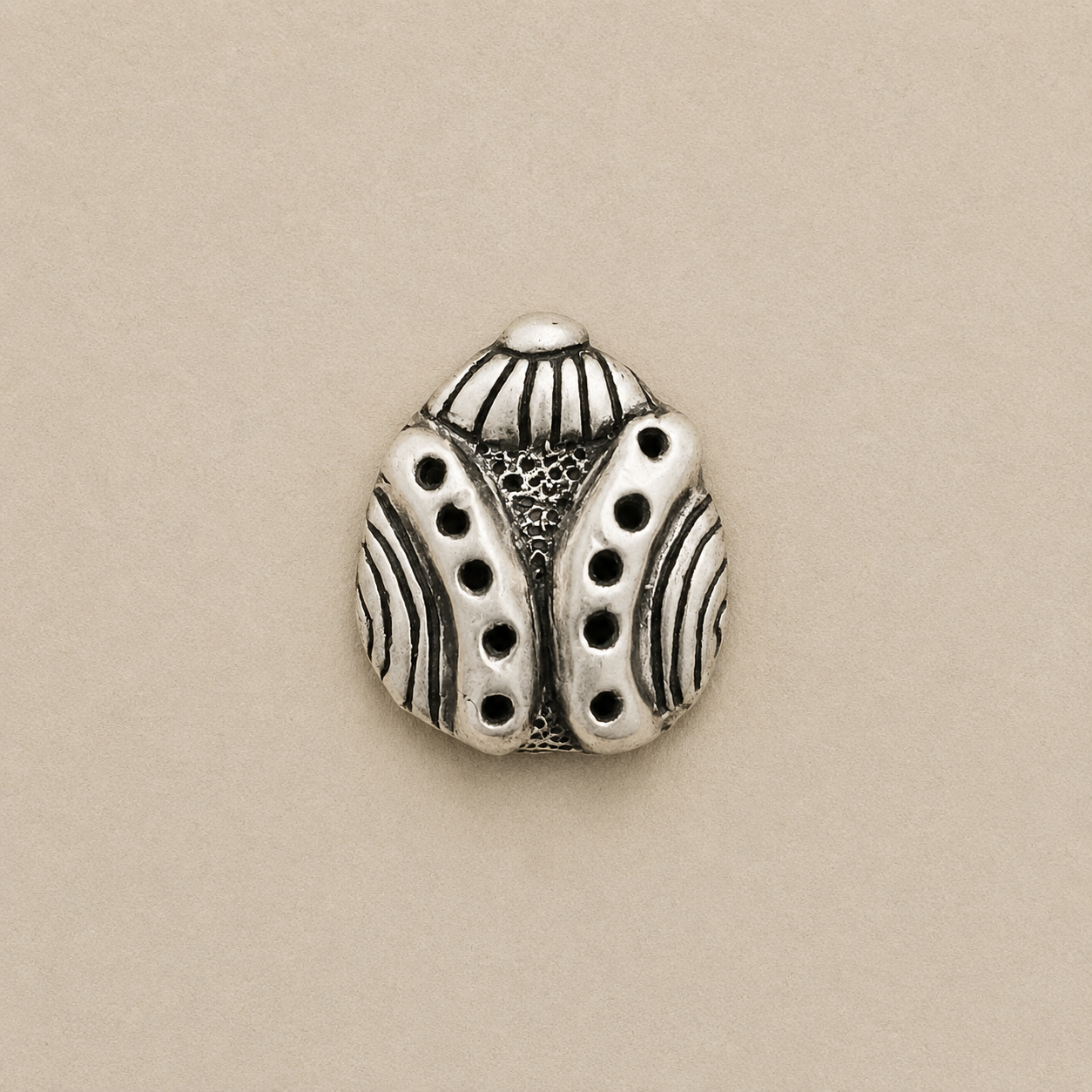 Collar Escarabajo Rayado