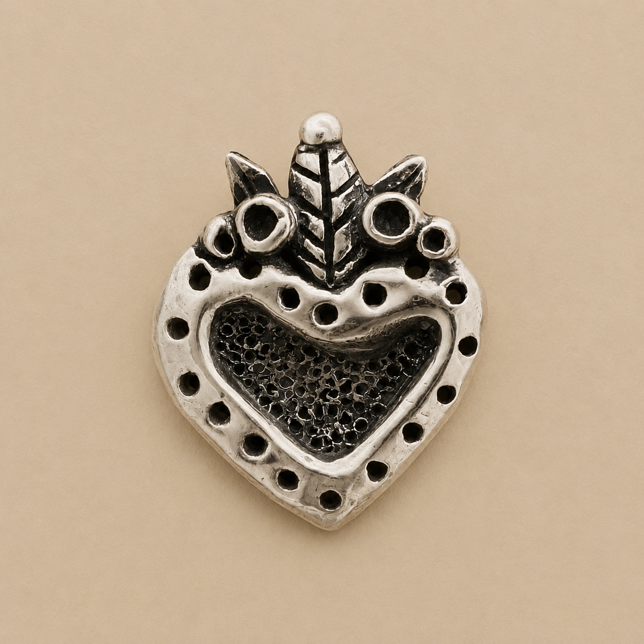 Anillo Corazón Punteado